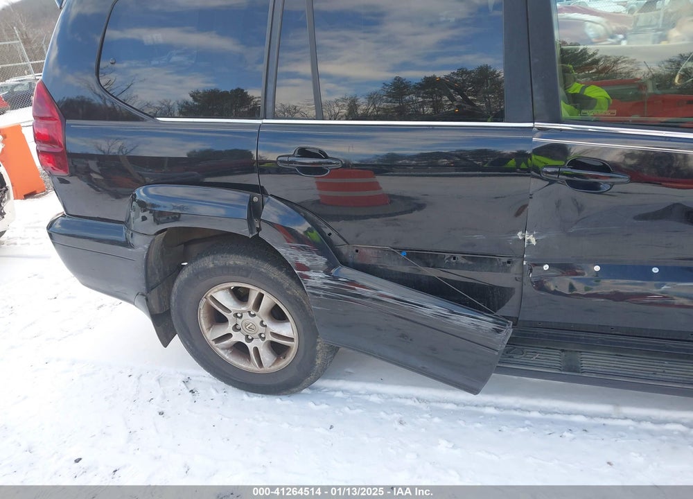 2007 LEXUS GX 470 VIN: JTJBT20X070137651