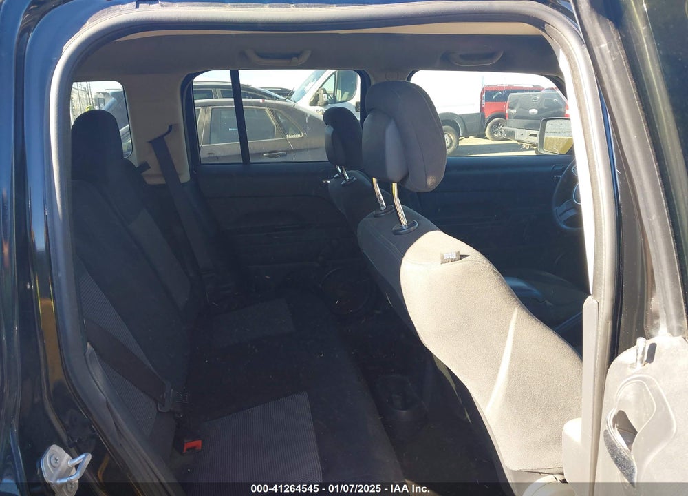 2016 JEEP PATRIOT SPORT VIN: 1C4NJPBB0GD802853