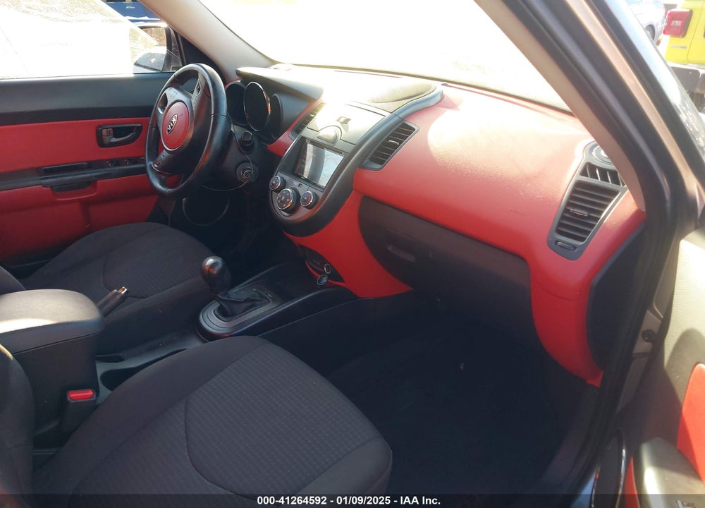 2011 KIA SOUL SPORT VIN: KNDJT2A2XB7207707