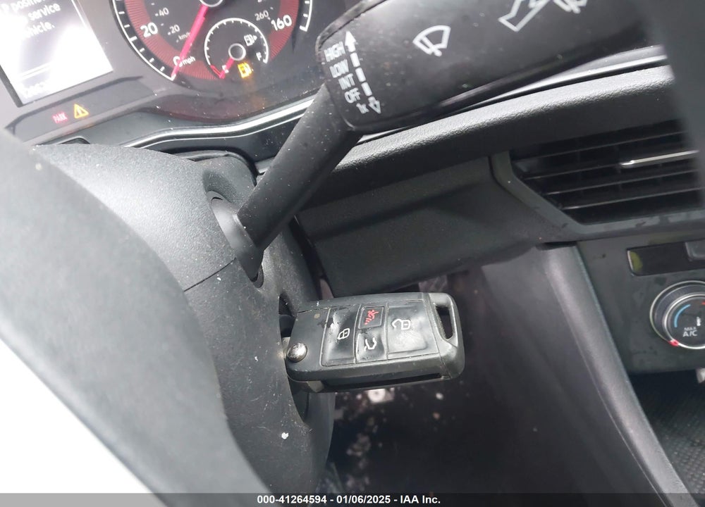 2019 VOLKSWAGEN JETTA 1.4T R-LINE/1.4T S/1.4T SE VIN: 3VWC57BU4KM197730
