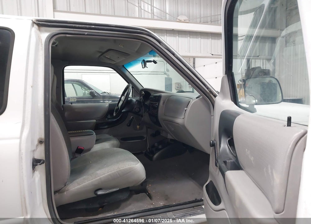 2000 FORD RANGER XL/XLT VIN: 1FTYR14V2YTA29093