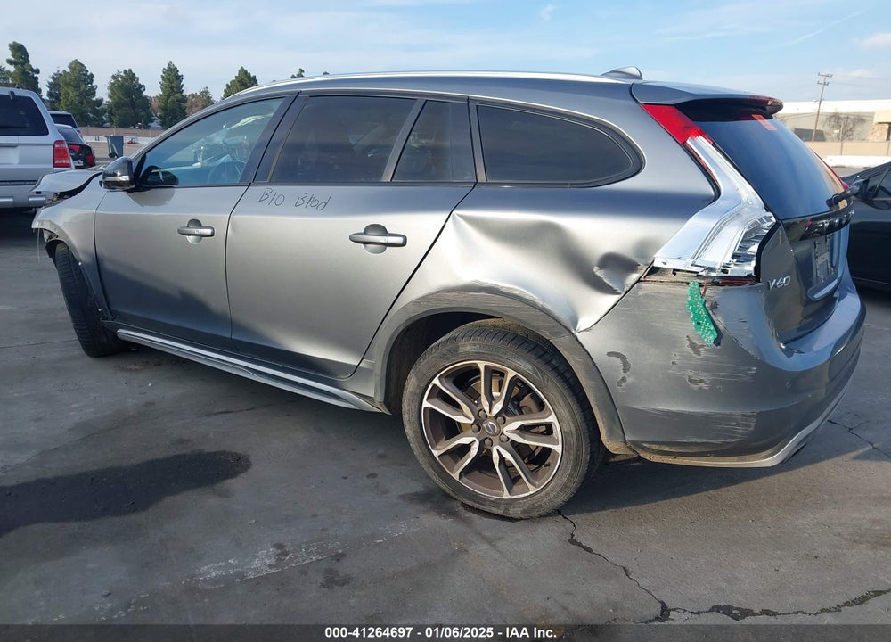 2017 VOLVO V60 CROSS COUNTRY VIN: YV440MWK7H1025238