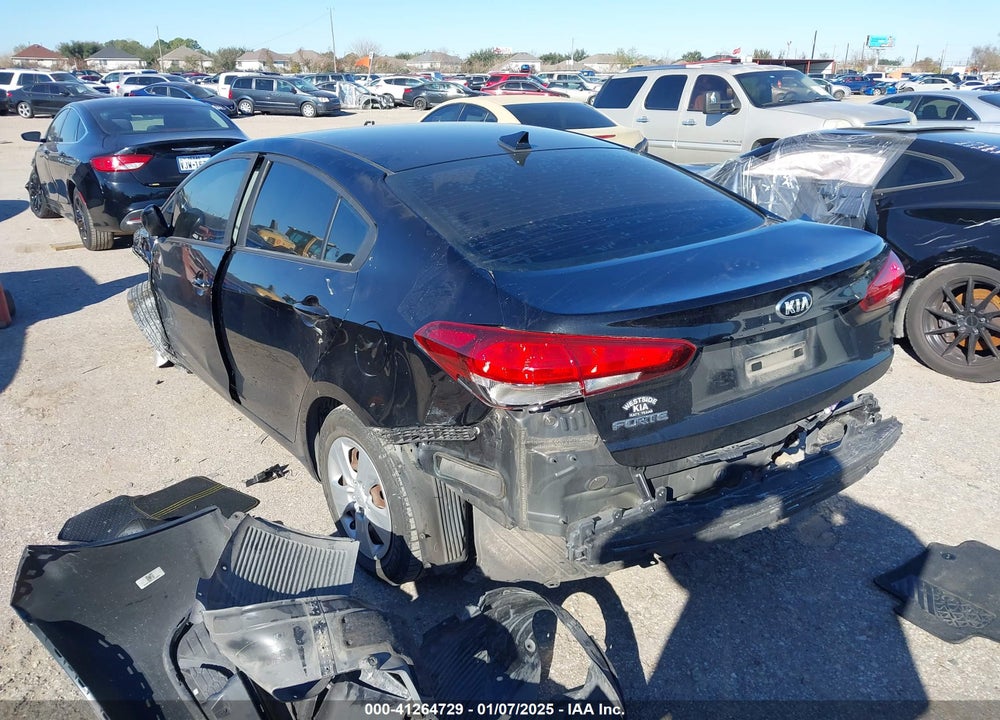 2018 KIA FORTE VIN: 3KPFL4A78JE199733