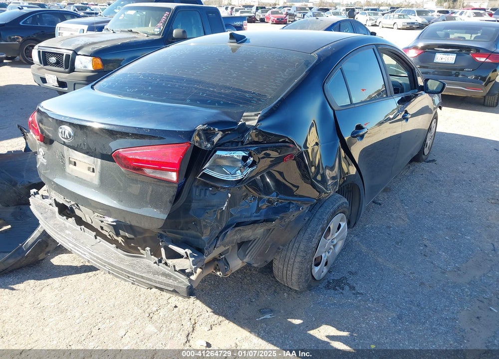 2018 KIA FORTE VIN: 3KPFL4A78JE199733