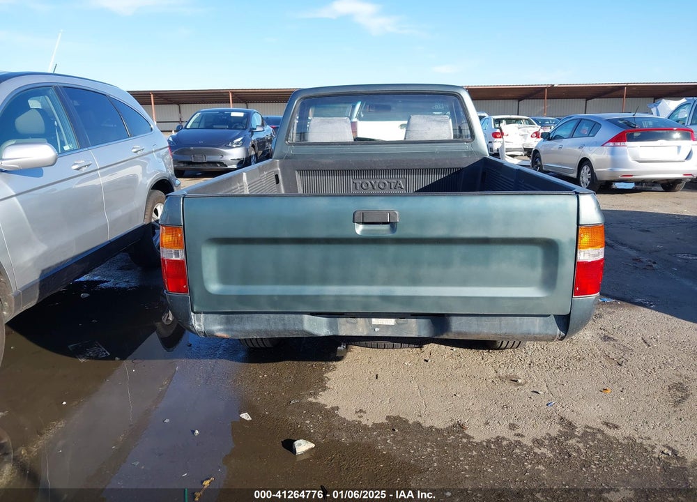 1992 TOYOTA PICKUP 1/2 TON SHORT WHEELBASE VIN: JT4RN81A1N0096999