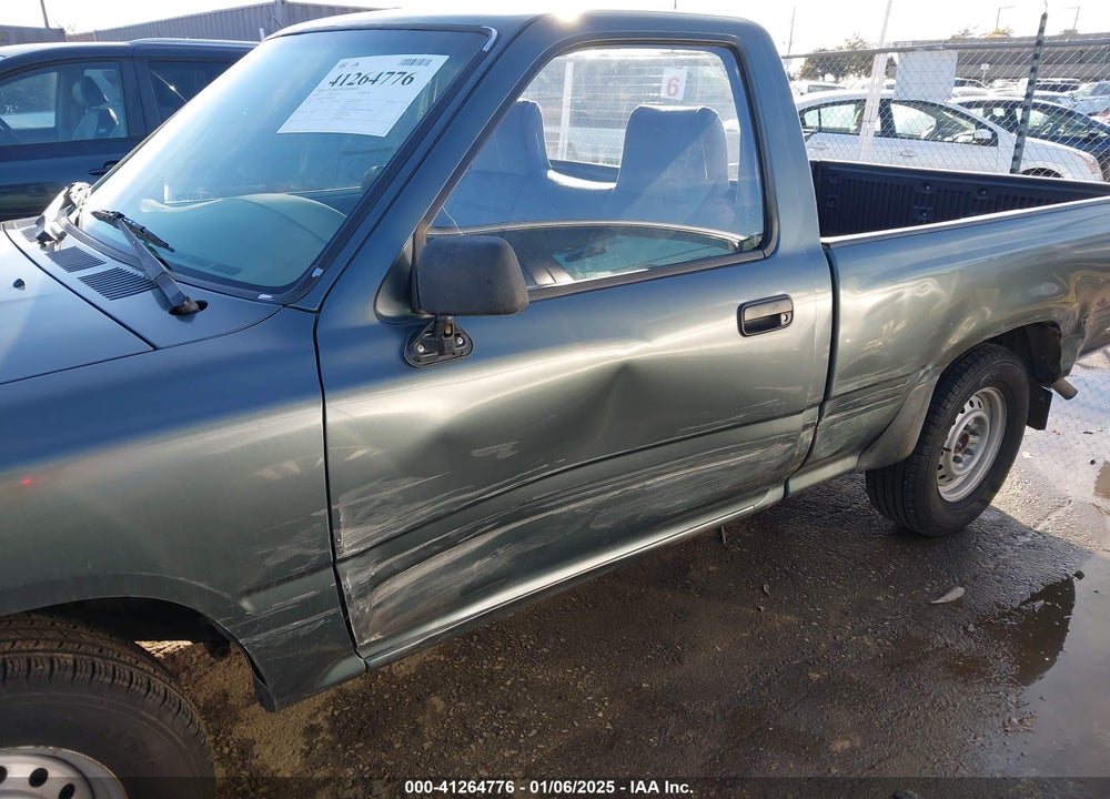 1992 TOYOTA PICKUP 1/2 TON SHORT WHEELBASE VIN: JT4RN81A1N0096999