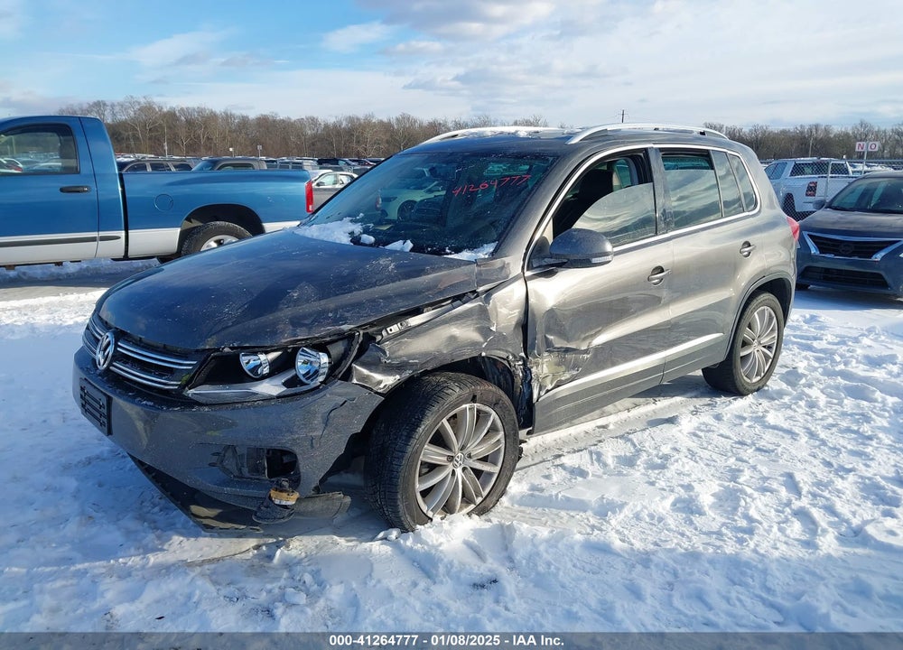 2012 VOLKSWAGEN TIGUAN SE VIN: WVGBV7AX5CW093464
