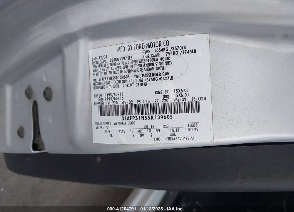 2005 FORD FOCUS ZX3 VIN: 3FAFP31N55R139605