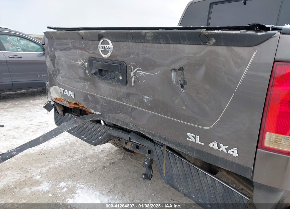 2013 NISSAN TITAN VIN: 1N6AA0EC6DN301348