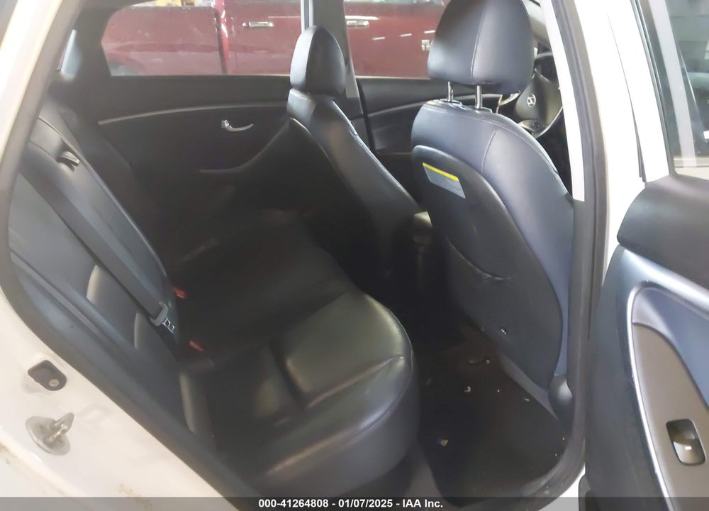 2014 HYUNDAI ELANTRA GT VIN: KMHD35LH2EU188717