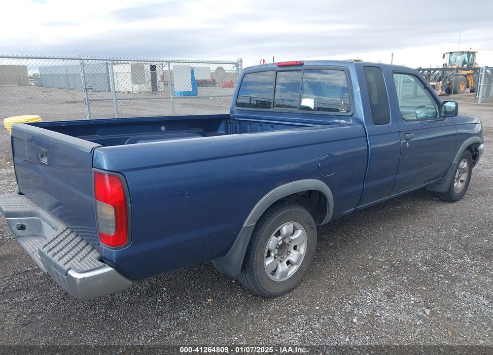 2000 NISSAN FRONTIER XE VIN: 1N6DD26S7YC382965