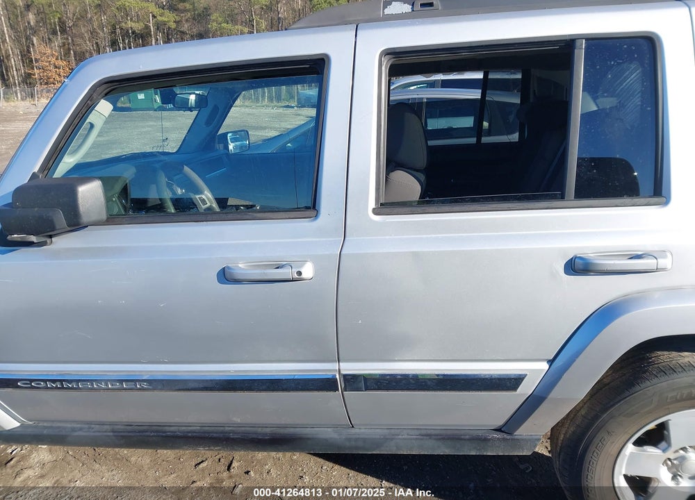 2010 JEEP COMMANDER SPORT VIN: 1J4RG4GK1AC127948