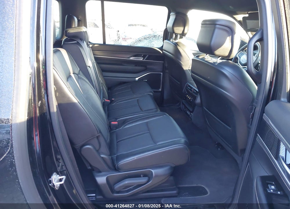 2024 JEEP WAGONEER L SERIES II 4X2 VIN: 1C4SJRBP6RS146229