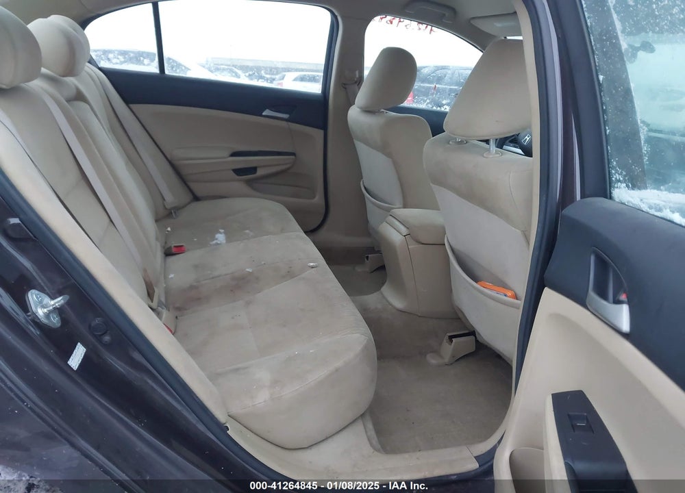 2011 HONDA ACCORD VIN: 1HGCP2F42BA140192