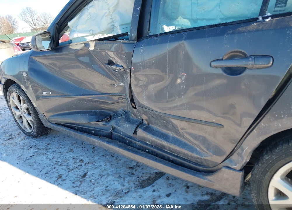 2008 MAZDA 3 S TOURING VIN: JM1BK324681831724