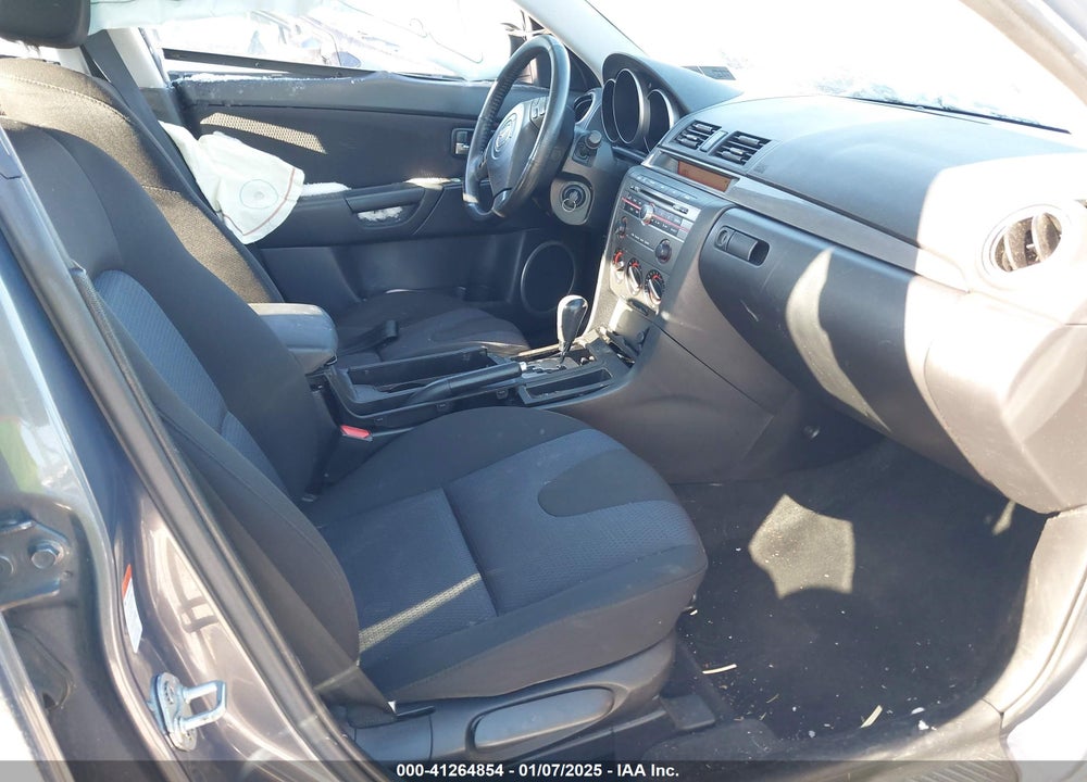 2008 MAZDA 3 S TOURING VIN: JM1BK324681831724