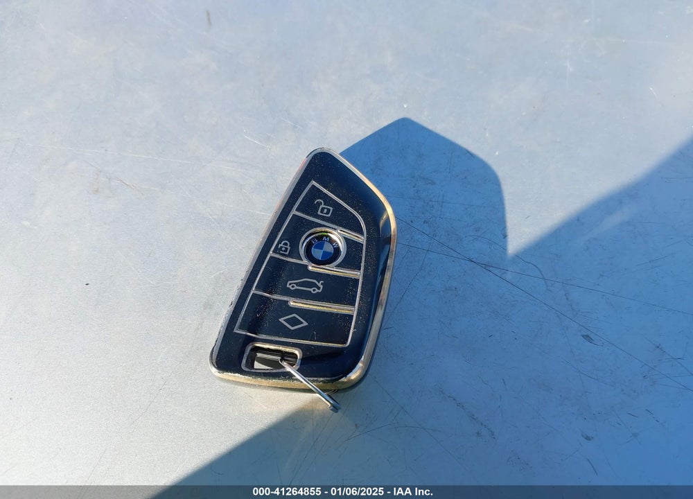 2020 BMW M8 VIN: WBSDZ0C01LBM09404