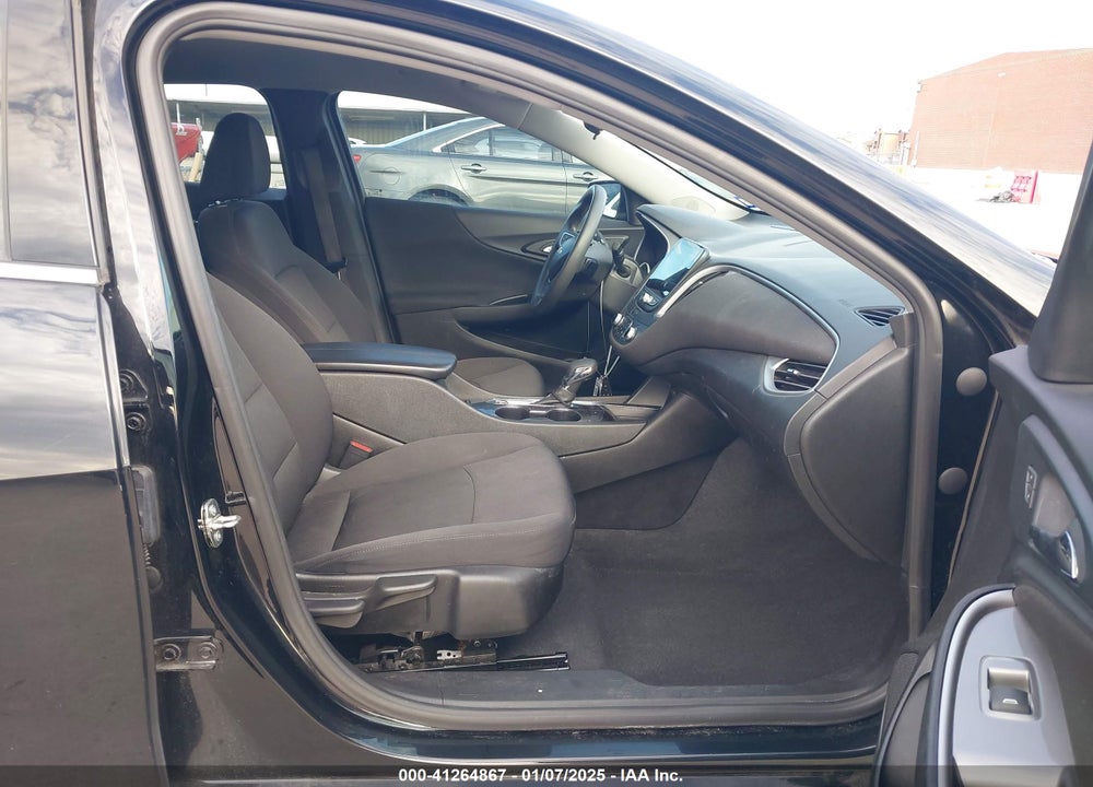 2022 CHEVROLET MALIBU VIN: 1G1ZD5ST9NF215079