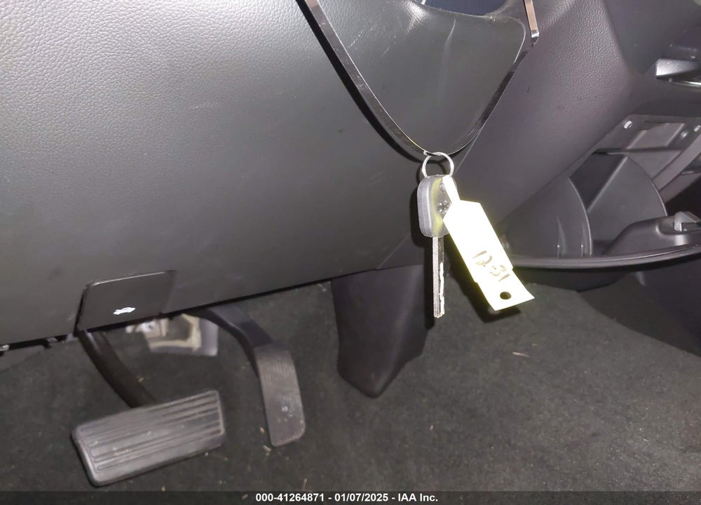 2017 CHEVROLET SILVERADO VIN: 3GCUKREC1HG224775