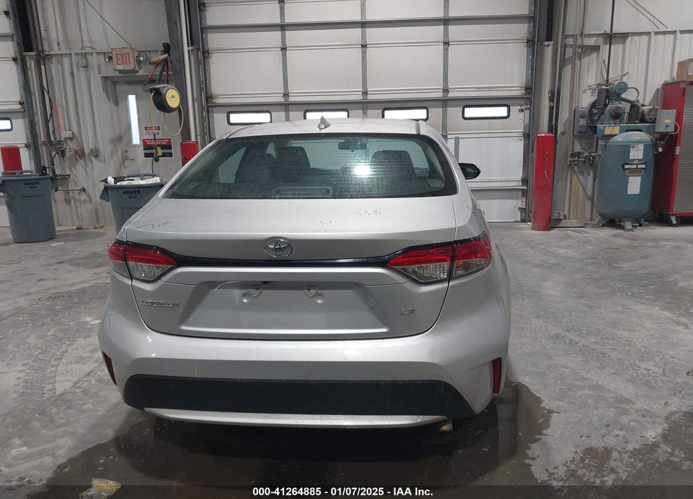 2022 TOYOTA COROLLA LE VIN: 5YFEPMAE1NP332948