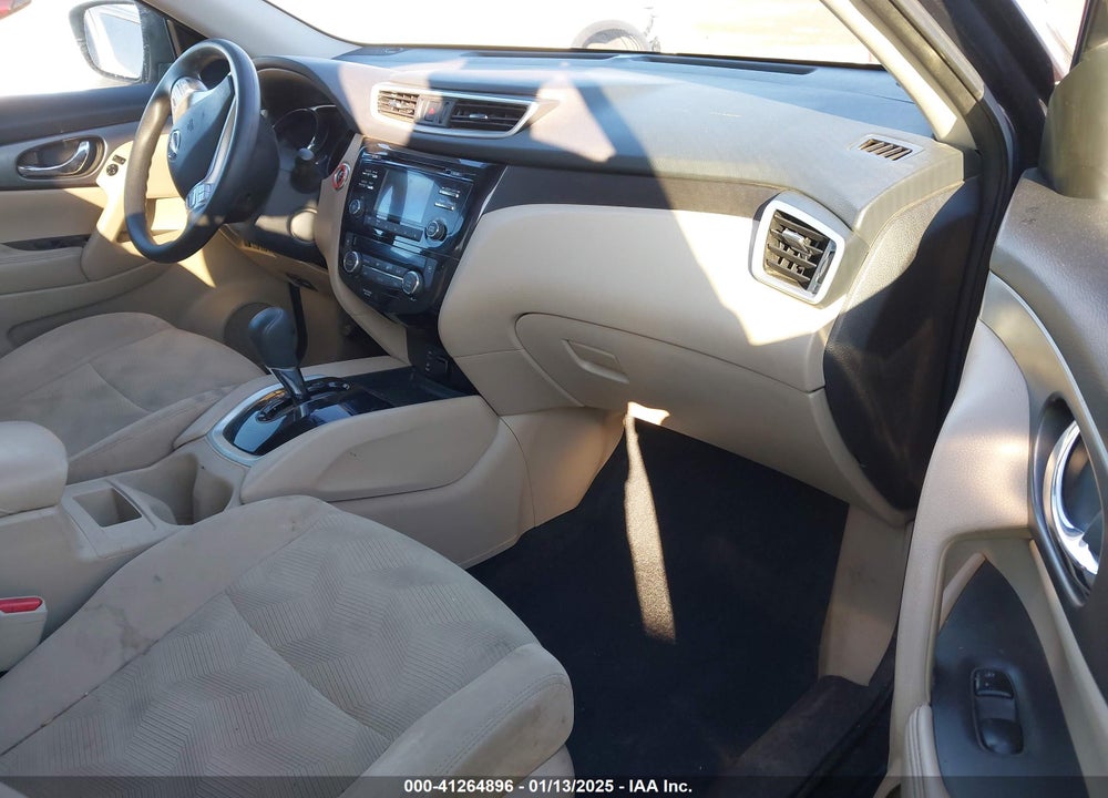 2016 NISSAN ROGUE VIN: 5N1AT2MN6GC837160