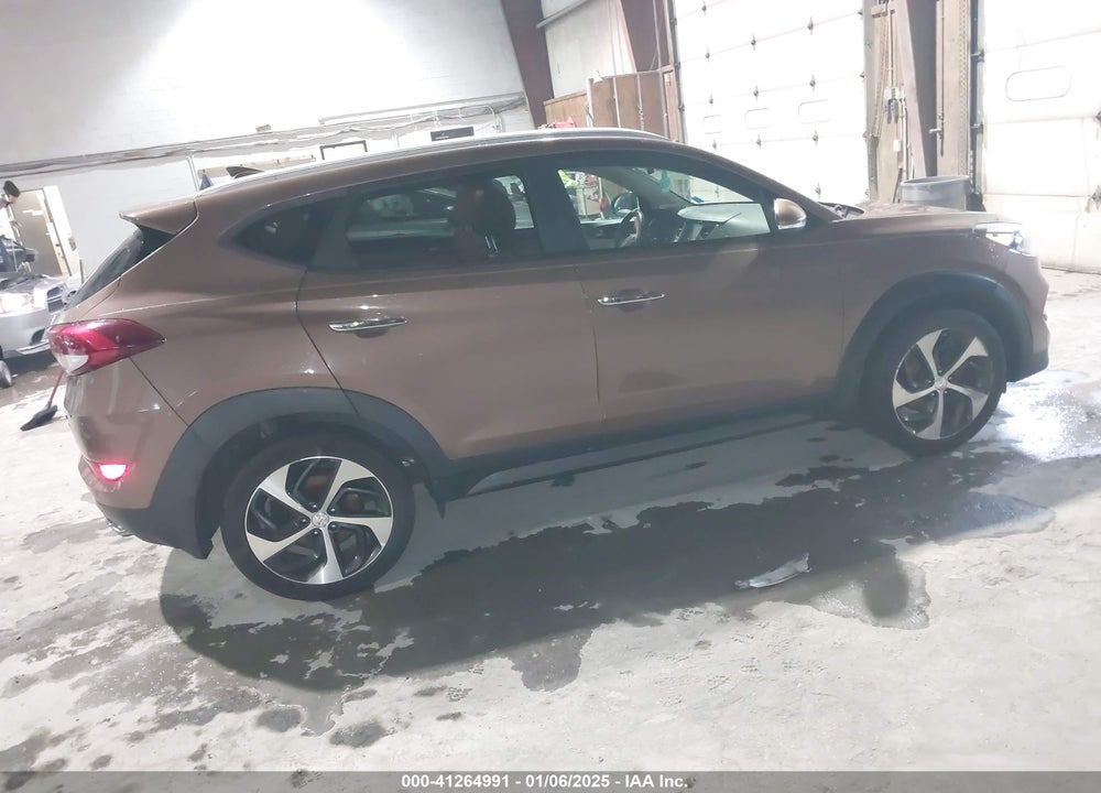 2016 HYUNDAI TUCSON LIMITED VIN: KM8J3CA2XGU182723