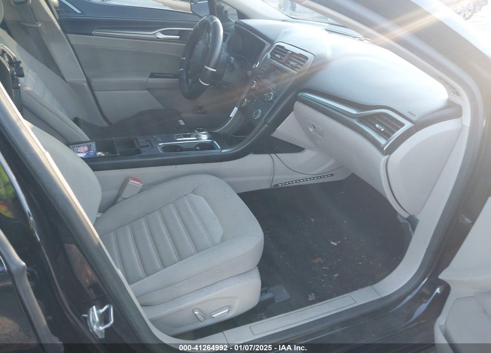 2017 FORD FUSION VIN: 3FA6P0H73HR193141