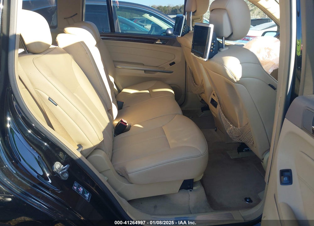 2010 MERCEDES-BENZ GL 450 VIN: 4JGBF7BEXAA600931