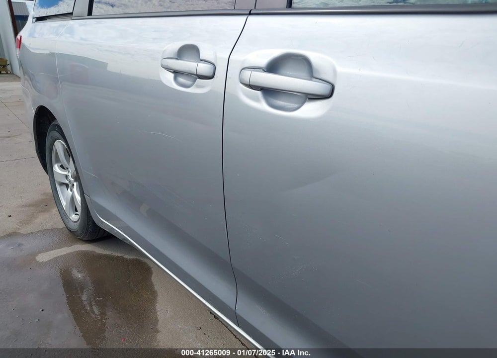 2013 TOYOTA SIENNA LE VIN: 5TDKK3DC2DS305771