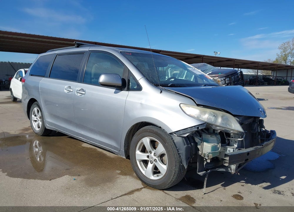 2013 TOYOTA SIENNA LE VIN: 5TDKK3DC2DS305771