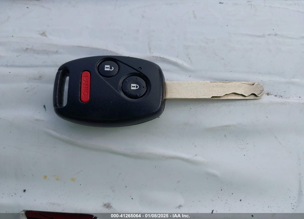 2008 HONDA CR-V LX VIN: JHLRE48368C033824