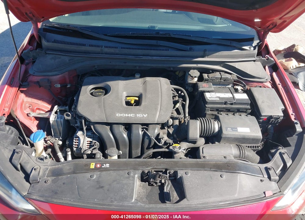 2017 HYUNDAI ELANTRA VIN: 5NPD84LF6HH077536