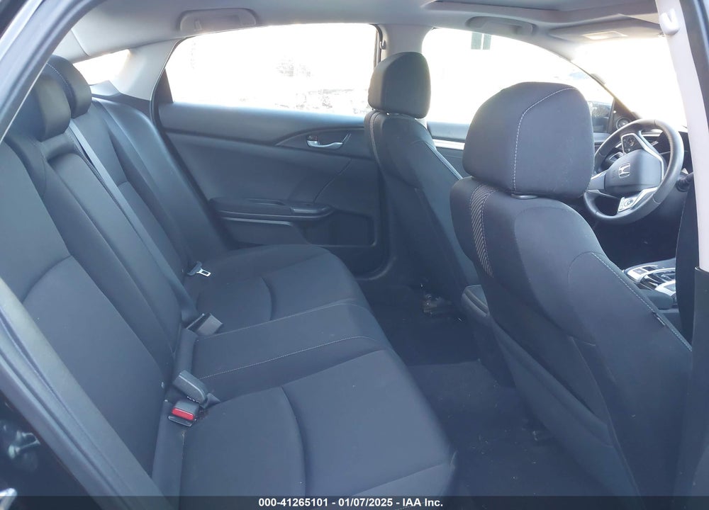 2018 HONDA CIVIC VIN: 2HGFC2F78JH601320