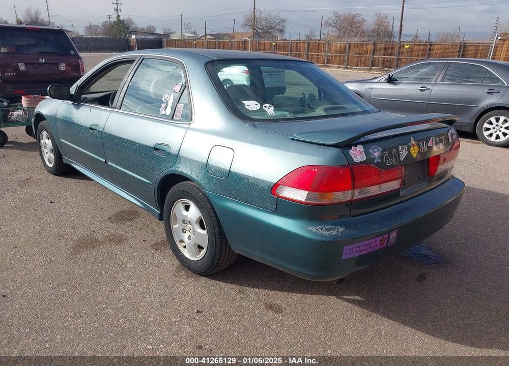 2002 HONDA ACCORD 3.0 EX VIN: 1HGCG16572A084754