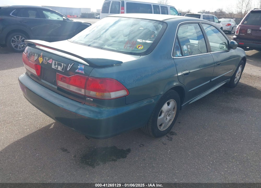 2002 HONDA ACCORD 3.0 EX VIN: 1HGCG16572A084754