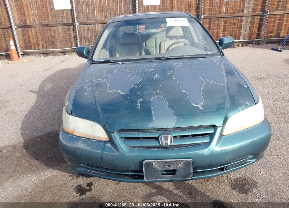 2002 HONDA ACCORD 3.0 EX VIN: 1HGCG16572A084754