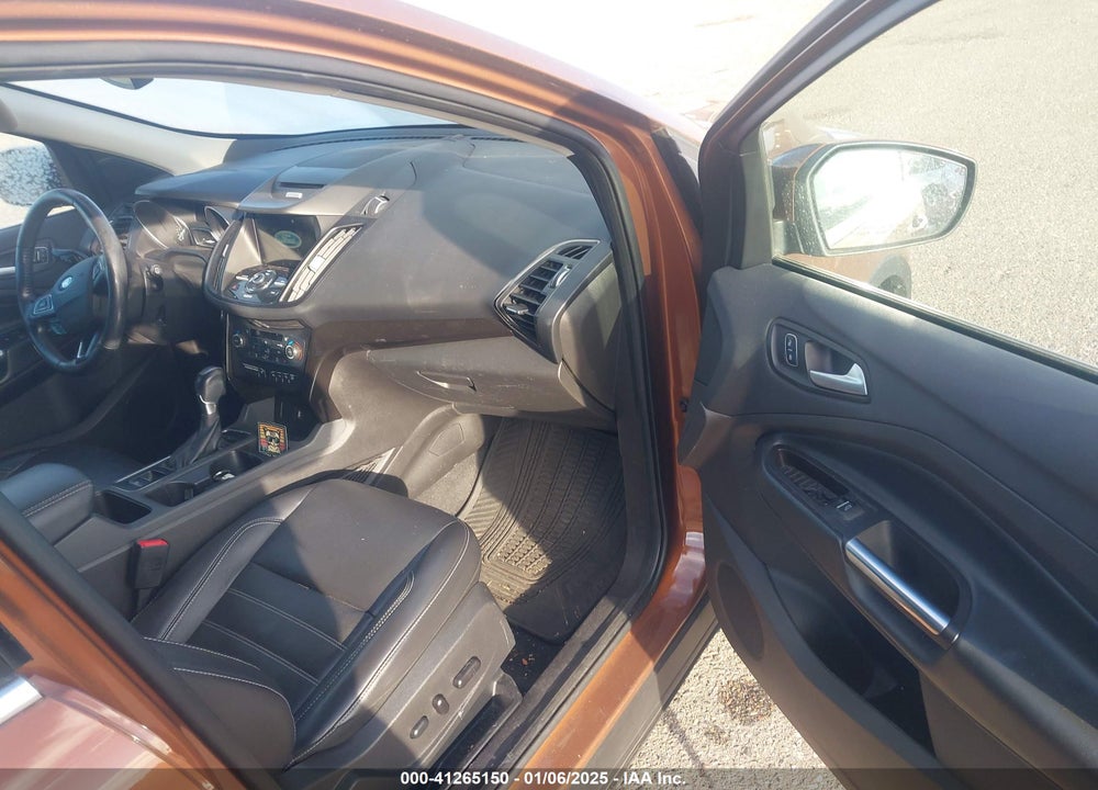 2017 FORD ESCAPE TITANIUM VIN: 1FMCU9J93HUC95484