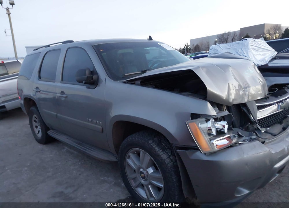 2008 CHEVROLET TAHOE LT VIN: 1GNFK13098R268100