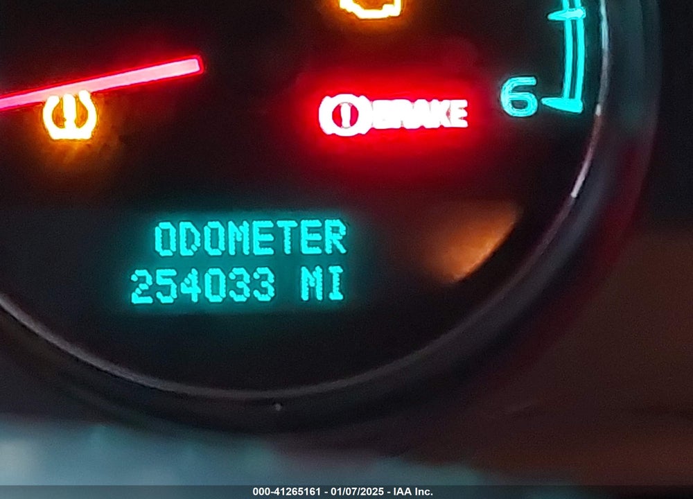 2008 CHEVROLET TAHOE LT VIN: 1GNFK13098R268100