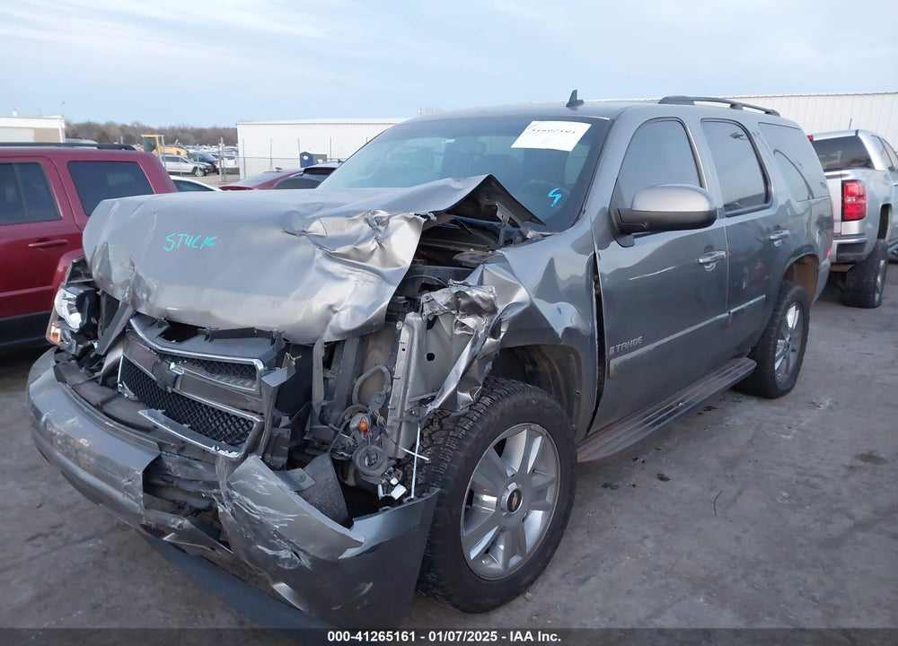 2008 CHEVROLET TAHOE LT VIN: 1GNFK13098R268100