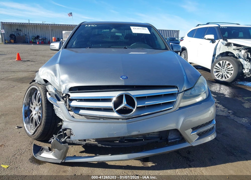 2012 MERCEDES-BENZ C 250 LUXURY/SPORT VIN: WDDGF4HB3CR206901