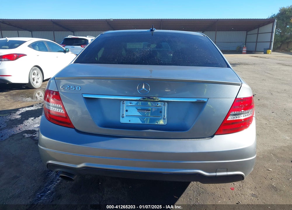 2012 MERCEDES-BENZ C 250 LUXURY/SPORT VIN: WDDGF4HB3CR206901