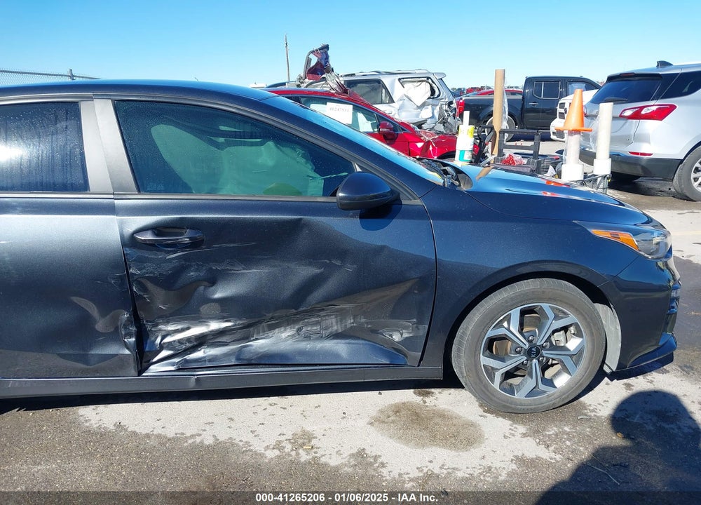 2021 KIA FORTE LXS VIN: 3KPF24AD1ME315352
