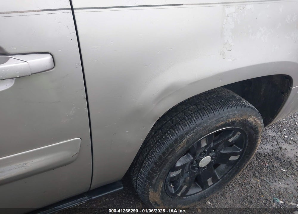 2008 GMC YUKON XL VIN: 1GKFC16J18J185998