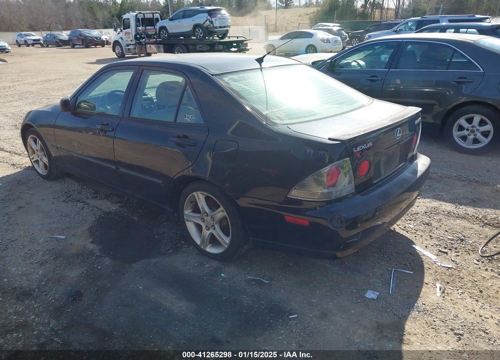 2002 LEXUS IS 300 BASE W/5-SPEED MANUAL VIN: JTHBD192920048315