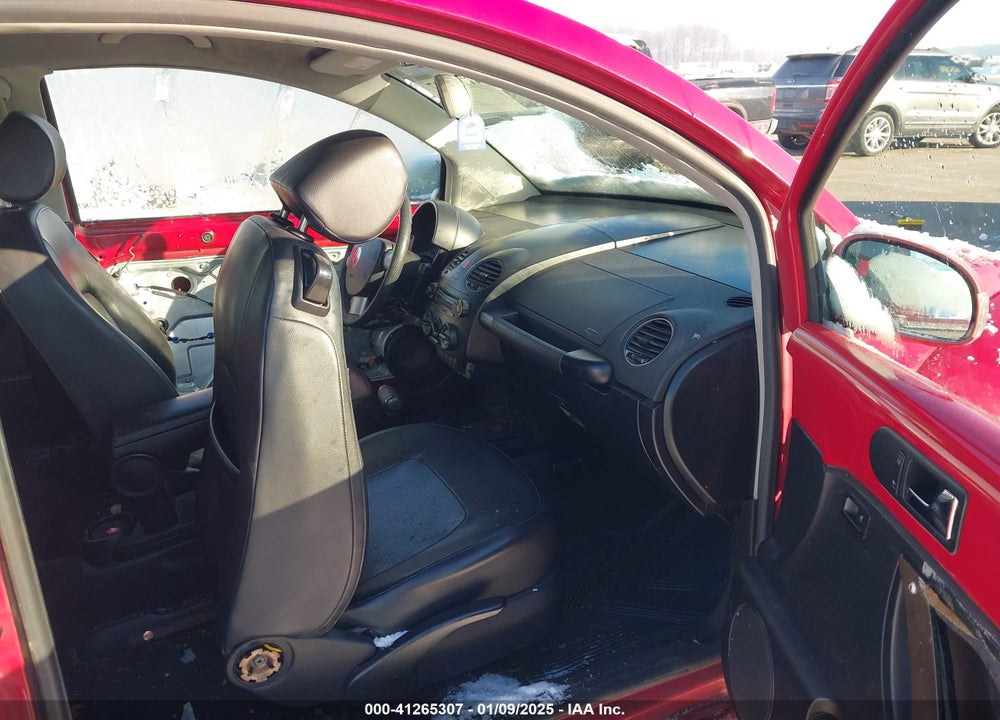 2010 VOLKSWAGEN NEW BEETLE 2.5L FINAL EDITION VIN: 3VWPW3AG3AM006204
