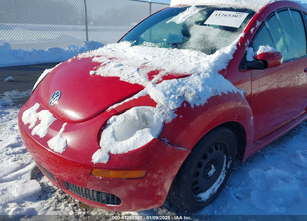 2010 VOLKSWAGEN NEW BEETLE 2.5L FINAL EDITION VIN: 3VWPW3AG3AM006204