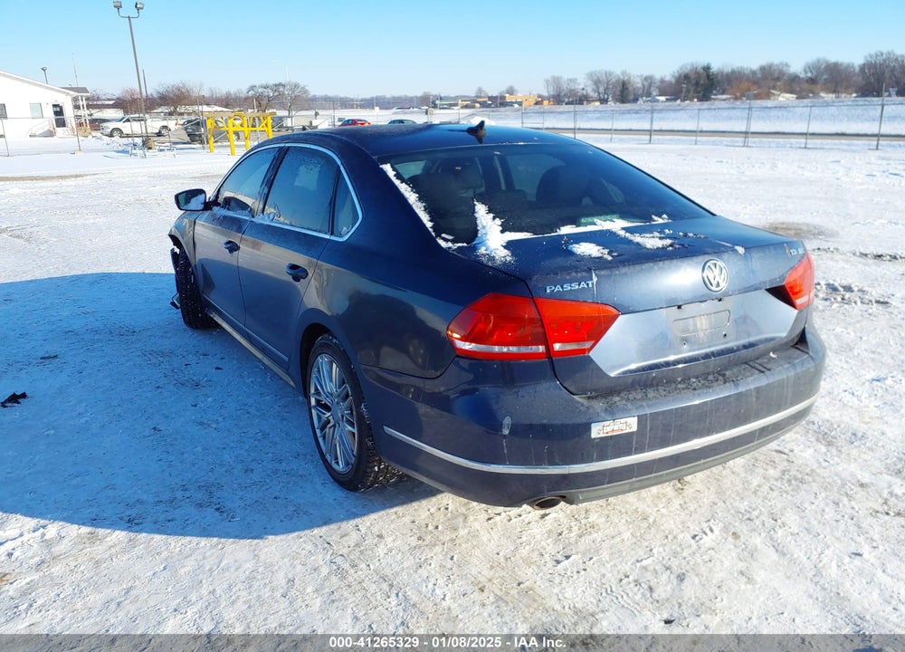 2013 VOLKSWAGEN PASSAT VIN: 1VWCN7A39DC064586