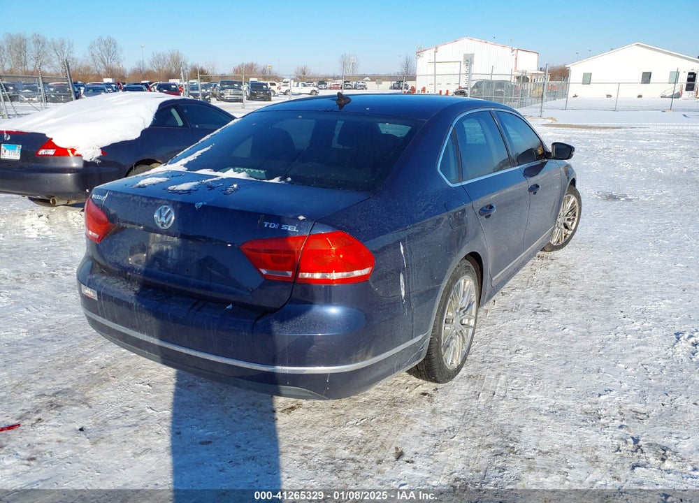 2013 VOLKSWAGEN PASSAT VIN: 1VWCN7A39DC064586