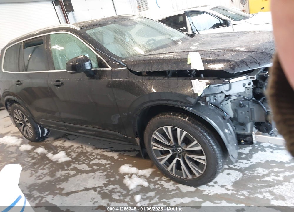 2020 VOLVO XC90 T5 MOMENTUM 7 PASSENGER VIN: YV4102PK7L1604082